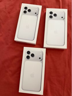 Apple iPhone 17 pro max silver unlocked $1350 each