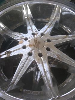 Estoy vendiendo rines 30 s por solo $250