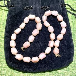 Vintage Crown Trifari Pink Necklace 