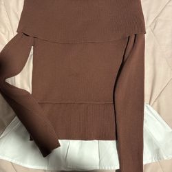 Off the shoukder shirt