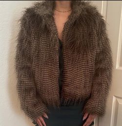 Faux Fur Coat 🧥 Brand New, Never Used 