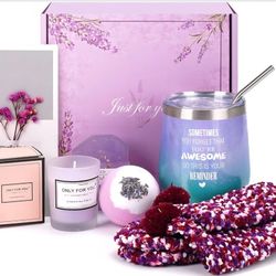 Brand new ✨️ Any occasion💜 Purple💜 Spa Gift Box 🎁