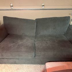 Big comfy couch 75$ OBO