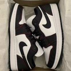 Jordan 1 Low SE White Black Gym Red  Size 8