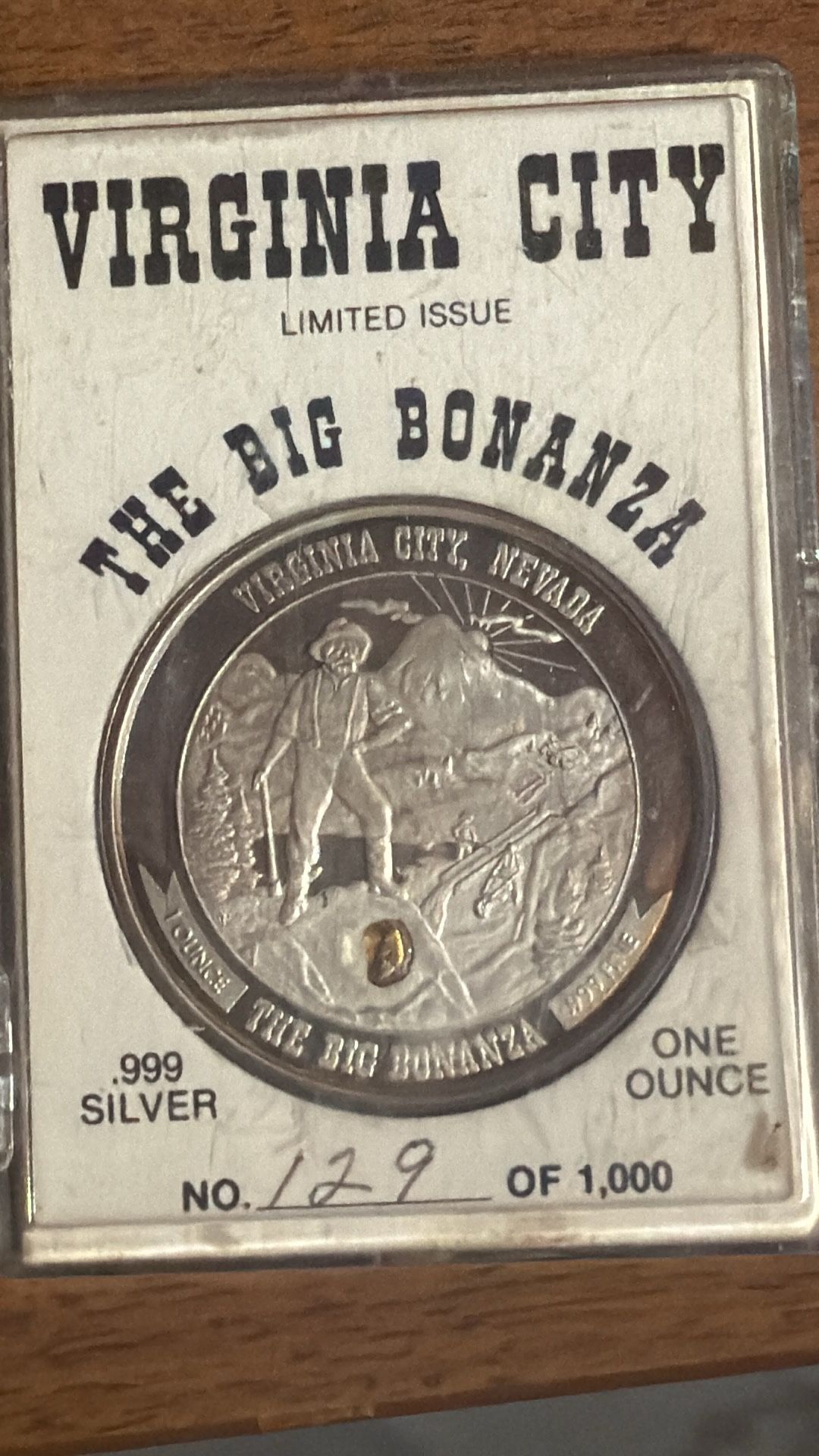 Silver Round With Gold Nugget