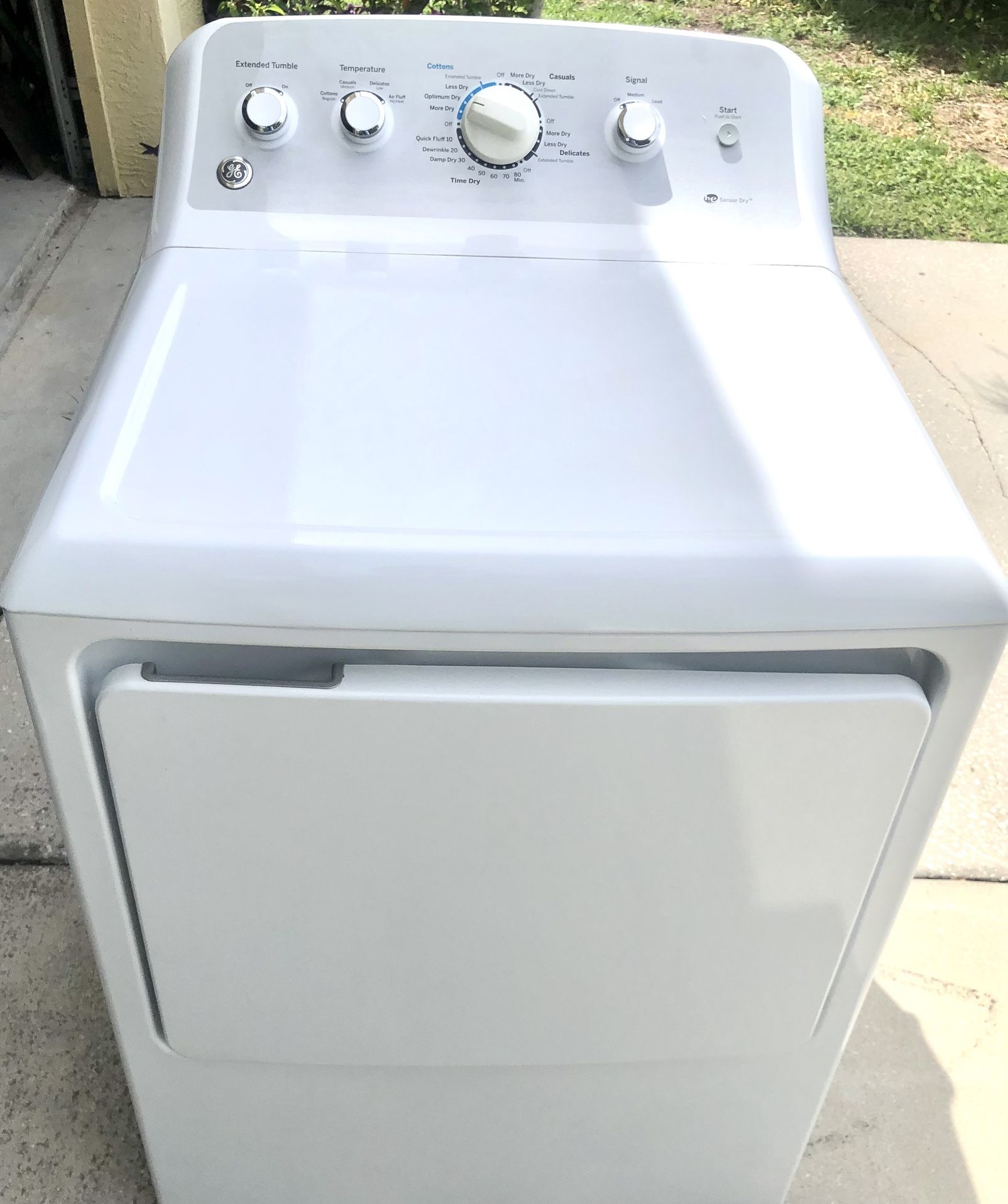 Electric GE Dryer - Excellent Working Condition Like NEW!