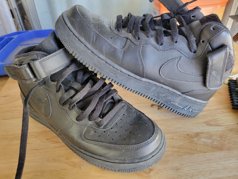 Nike Airforce 1 Mids