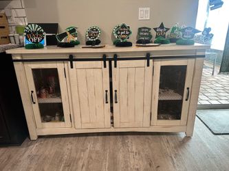 Farmers look Dining room set with buffet
