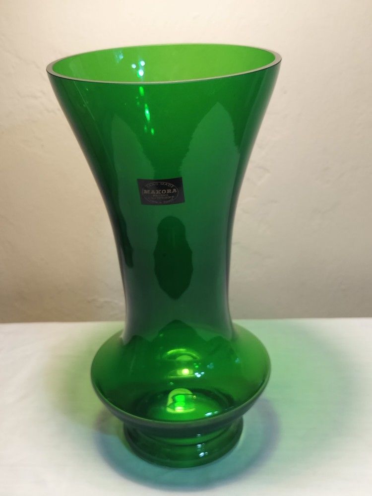 Vintage Makora Krosno Evergreen Hand Blown In Poland Vase.