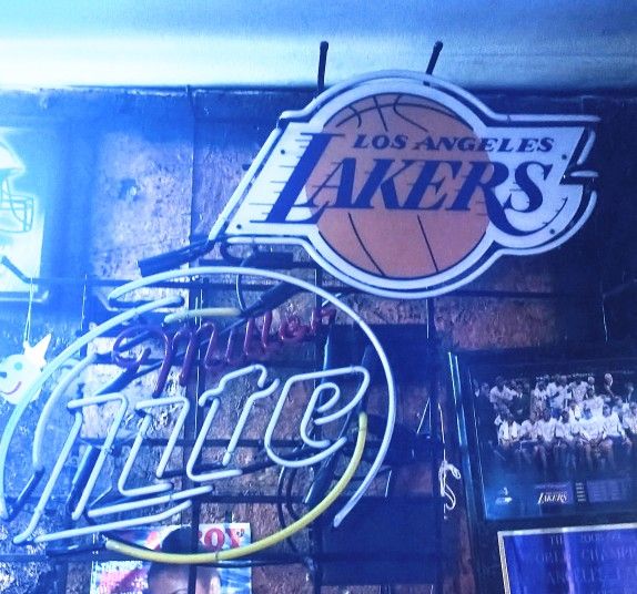Bar Neon Light bottom Needs Bulb Replacement