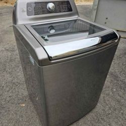 Kenmore Elite washer 

Kenmore Elite gas dryer with humidifier

Both work perfect. Includes water lines, gas line, & dryer vent.

$400  FIRM pair. Not