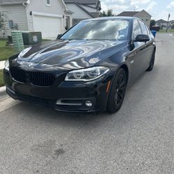 LOW MILEAGE 2015 BMW 528i only 80k miles perfect condition. No leakes. 