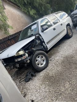 Chevy Suburban Part Out 