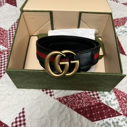 Gucci Belt Size 38. 