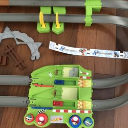 HOT WHEELS MARIO KART CIRCUIT TRACK SET WITH EXTRAS AND 3D STAR WARS PUZZLE!