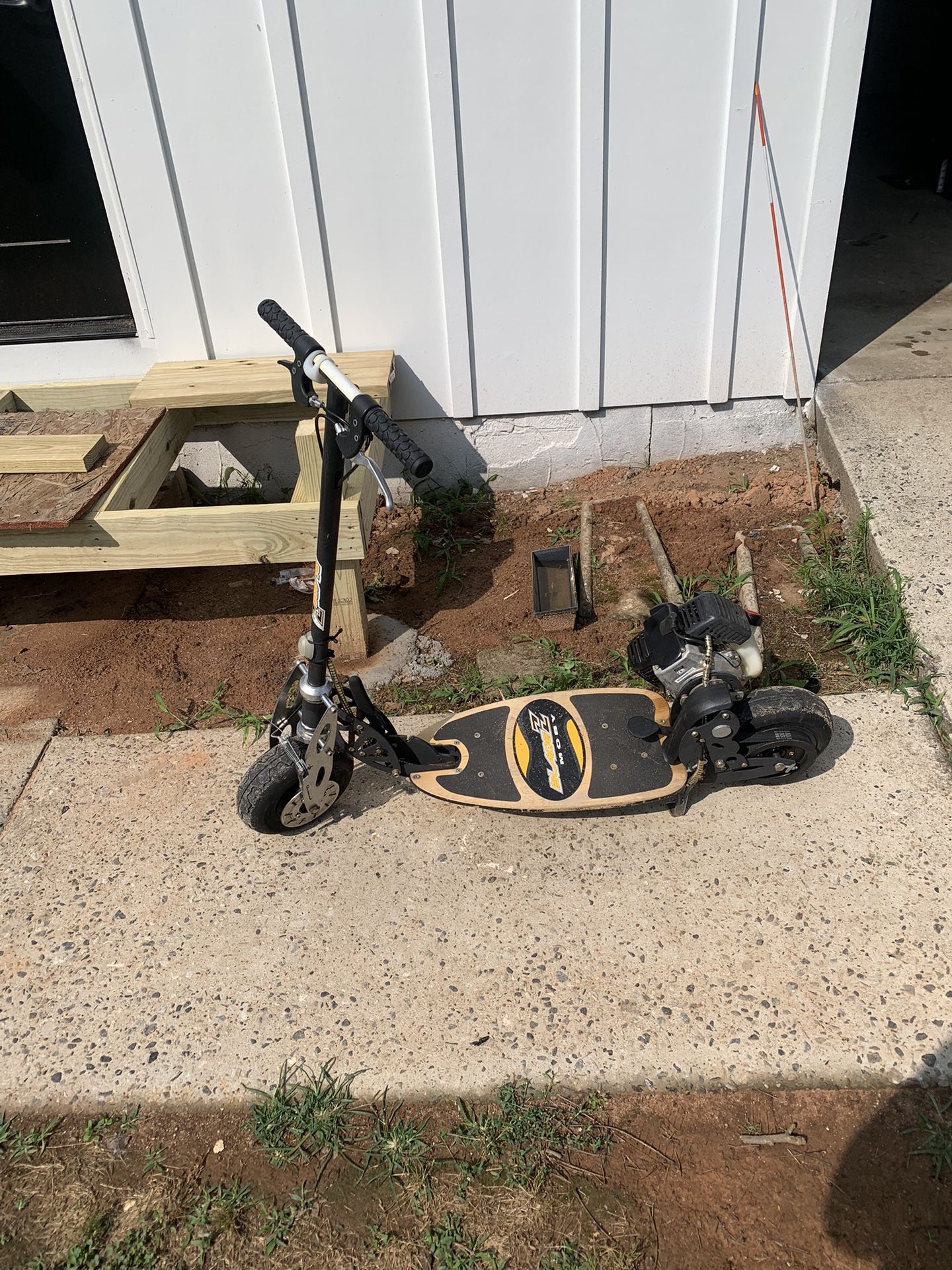 Blade Z Moby Gas Scooter for Sale in Winder, GA OfferUp
