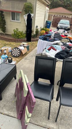 Garage sale 7/11