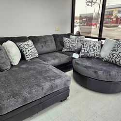 NEW 🚥 $20 Down Payment Finance 🚥Brixley Pier 2 Piece Sectional And Oversized Swivel Accent Chair