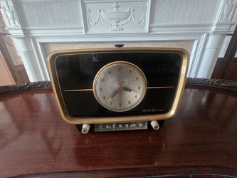 RCA Victor Vintage Clock Radio