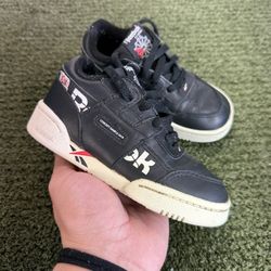 REEBOK CLASSIC WORKOUT PLUS TRAINERS Black LEATHER TODDLER SIZE 8