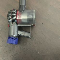 Dyson V8 