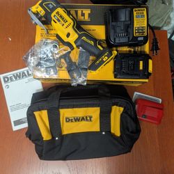 DeWalt 20V MAX ATOMIC Cordless Oscillating Multi-Tool Tool