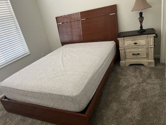 Queen Bed