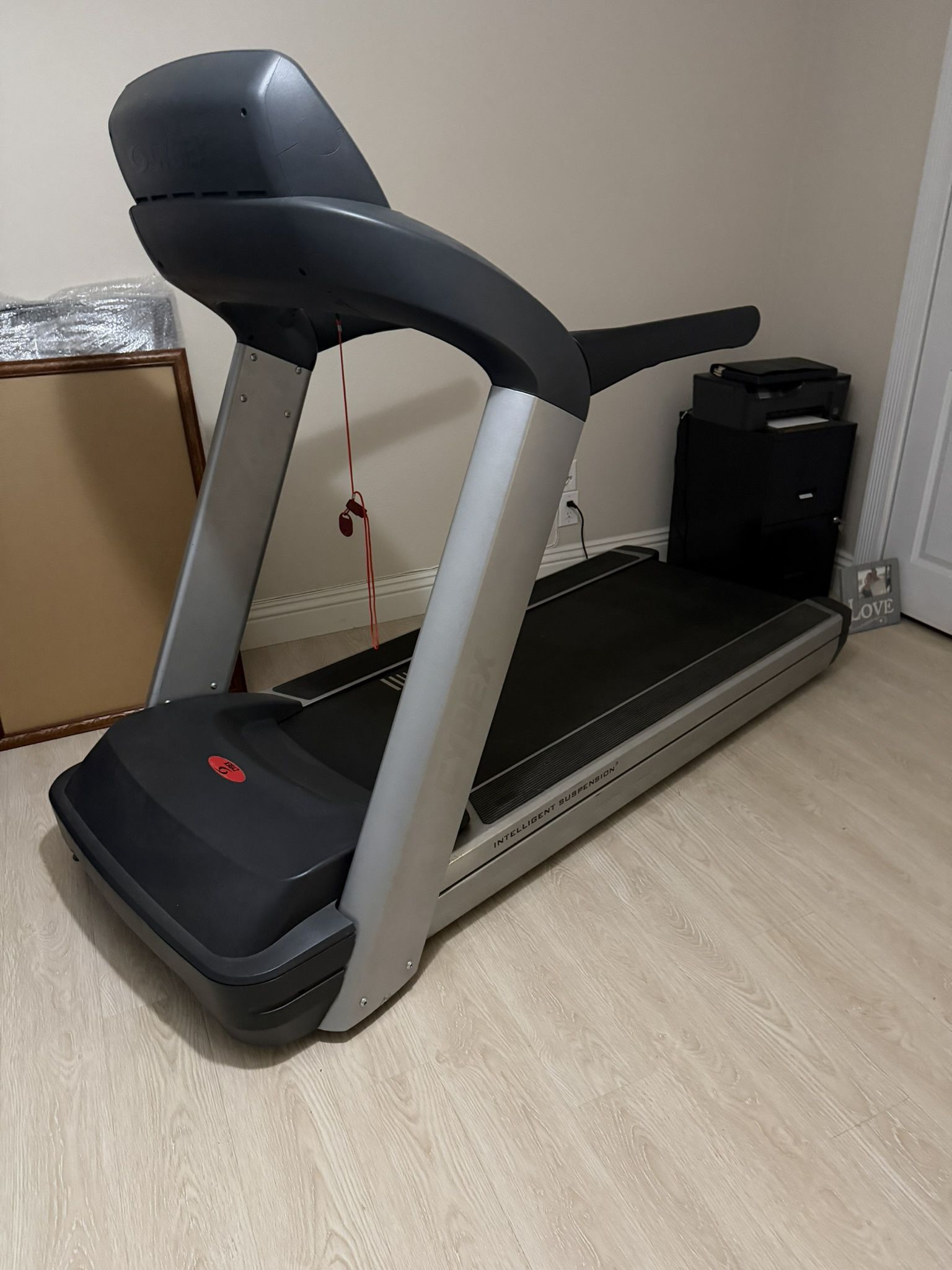 Cybex 625T Treadmill for Sale in Simi Valley, CA - OfferUp