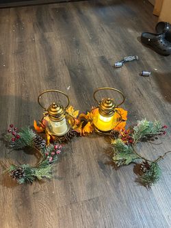Set of 2 Decorative LED Lanterns with Fall Foliage