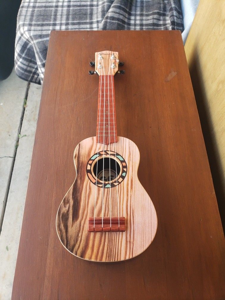 Ukulele Guitar 