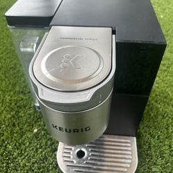 KEURIG K-2500 COMMERCIAL COFFEE MAKER 47TH AVE. AND DOBBINS IN LAVEEN