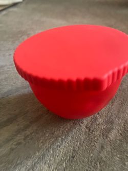 Portable Red Silicone Collapsible Bowl w/ Lid