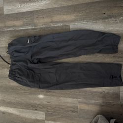 Nike black track pants with drawstring cargo #athleisure #tracksuit