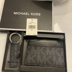 Michael Kors Cardholder And Keychain 