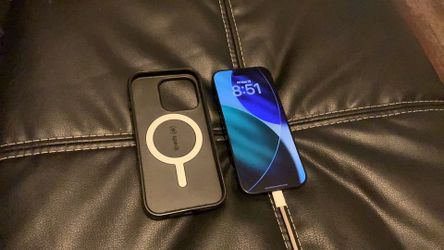 iPhone 16 Pro 256G Unlocked w/ Speck case