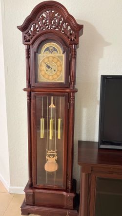 Traditional Solid Wood Grandfather Clock
