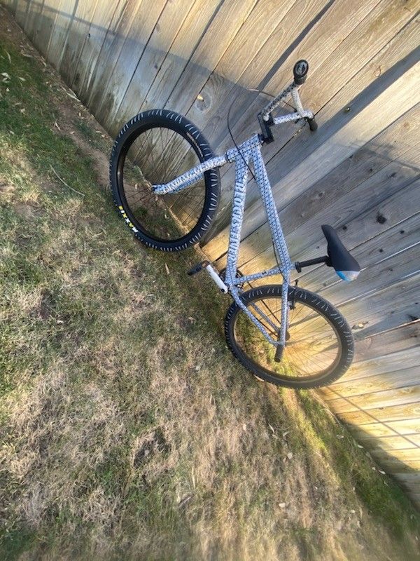 SE 26in Blocks Flyer