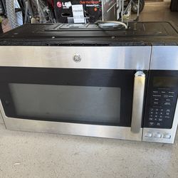 GE 1.9 Cubic Foot Over The Range Microwave Used/For Parts