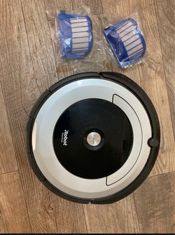 iRobot Roomba 690 Robot Vaccum