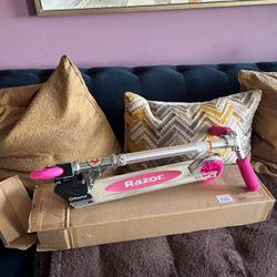 Razor 2 wheel  kick scooter