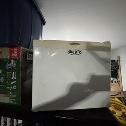 Mini fridge