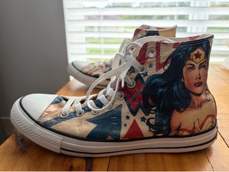 Wonder Woman Converse size M 9 or W 11 Very Rare Asking $50 OBO Make offer