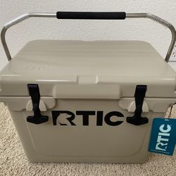 Rtic Hard Cooler