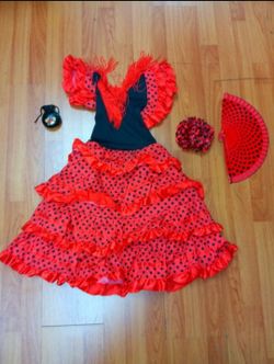 New From Spain Quality Flamenco Dress W/ Accessories For Little Girl /Vestido De Flamenco Con Accesorios Para Niña (30" H ×15 W See 2nd Pic For Dims)