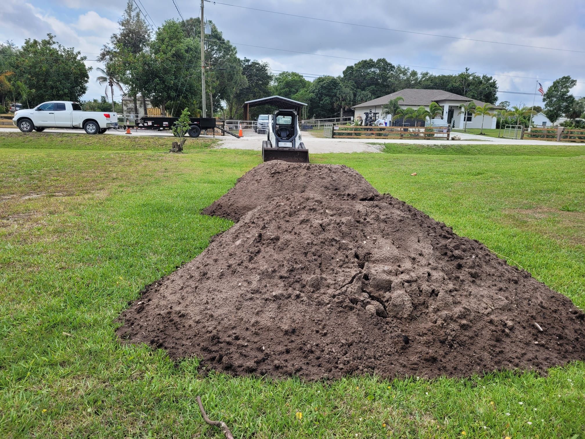 Bobcat, Dirt,Leveling
