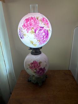 Vintage Gone with the Wind Floral Globe Lamp
