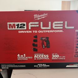 Milwaukee M12 4-1 Installation Driver Kit