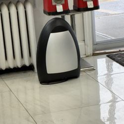 Eye Vac Auto Vacuum 