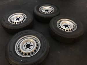 Photo 2007-18 Dodge Mercedes sprinter 2500 wheels and 245/75/16 lt Michelin tires