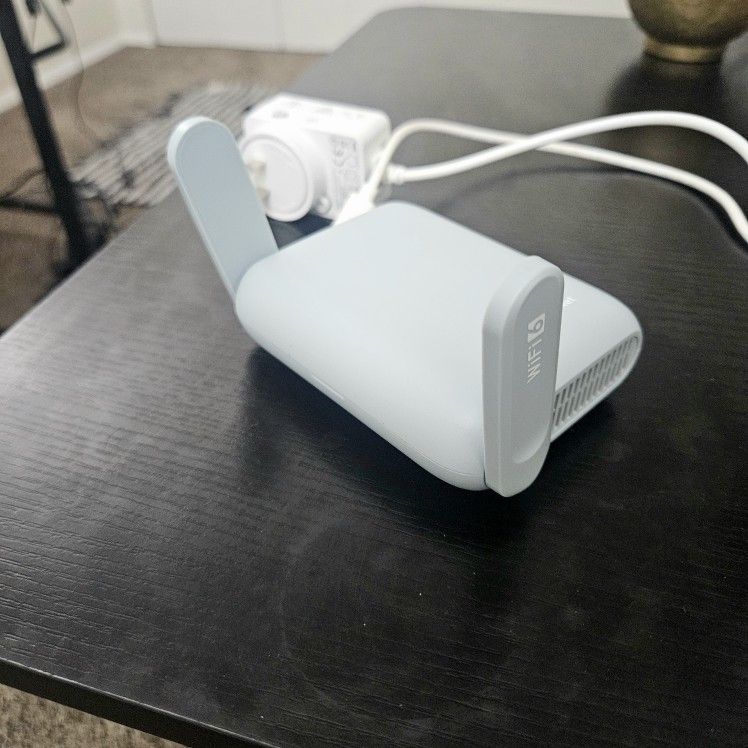 Gl-iNet Beryl AX (GL-MT3000) Pocket Wifi 6 Travel Router USB 3 VPN OPENWRT ADGUARD HOME